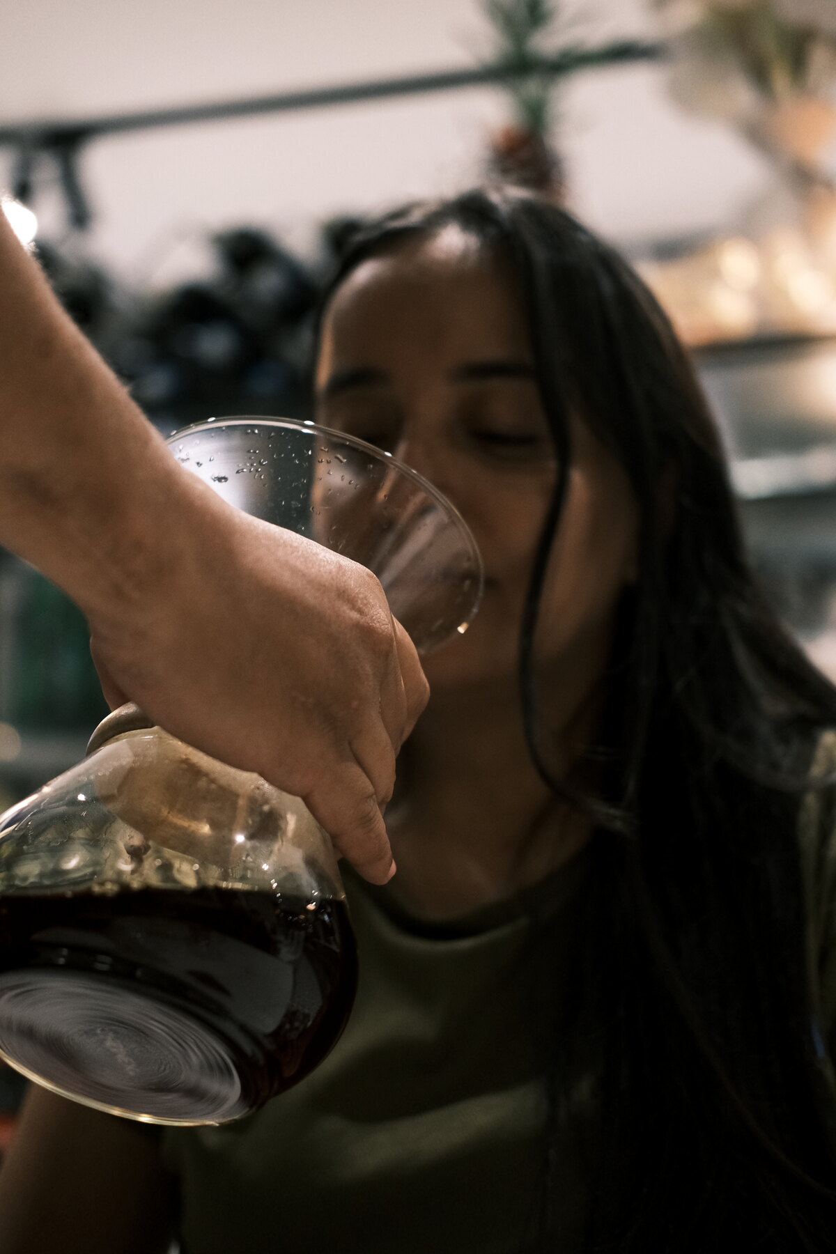 Guest smelling the Chemex
