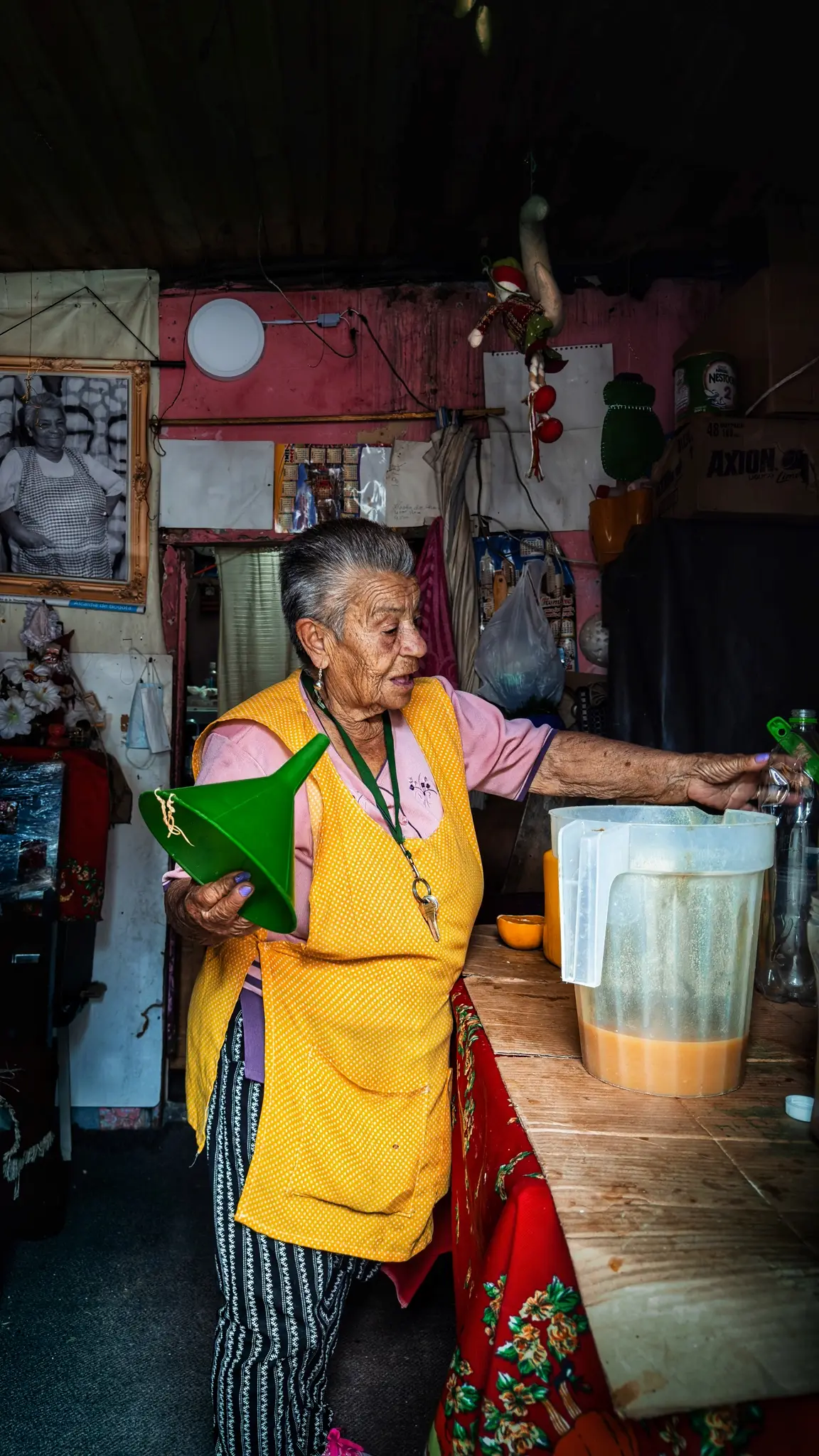 oña Tere teaching a chicha cooking class in Bogota, Colombia.